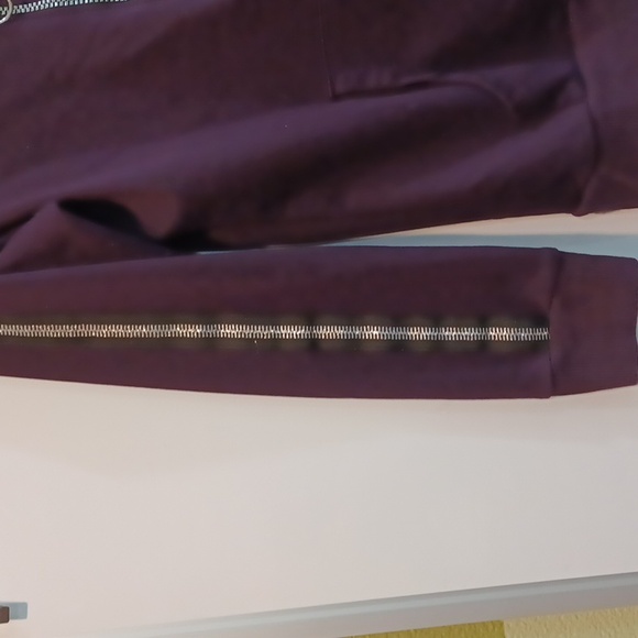 Giuseppe Zanotti Unisex Euro sz 42 (US-wmn/med, men/sm) merlot half zip, hoodie - Picture 4 of 8